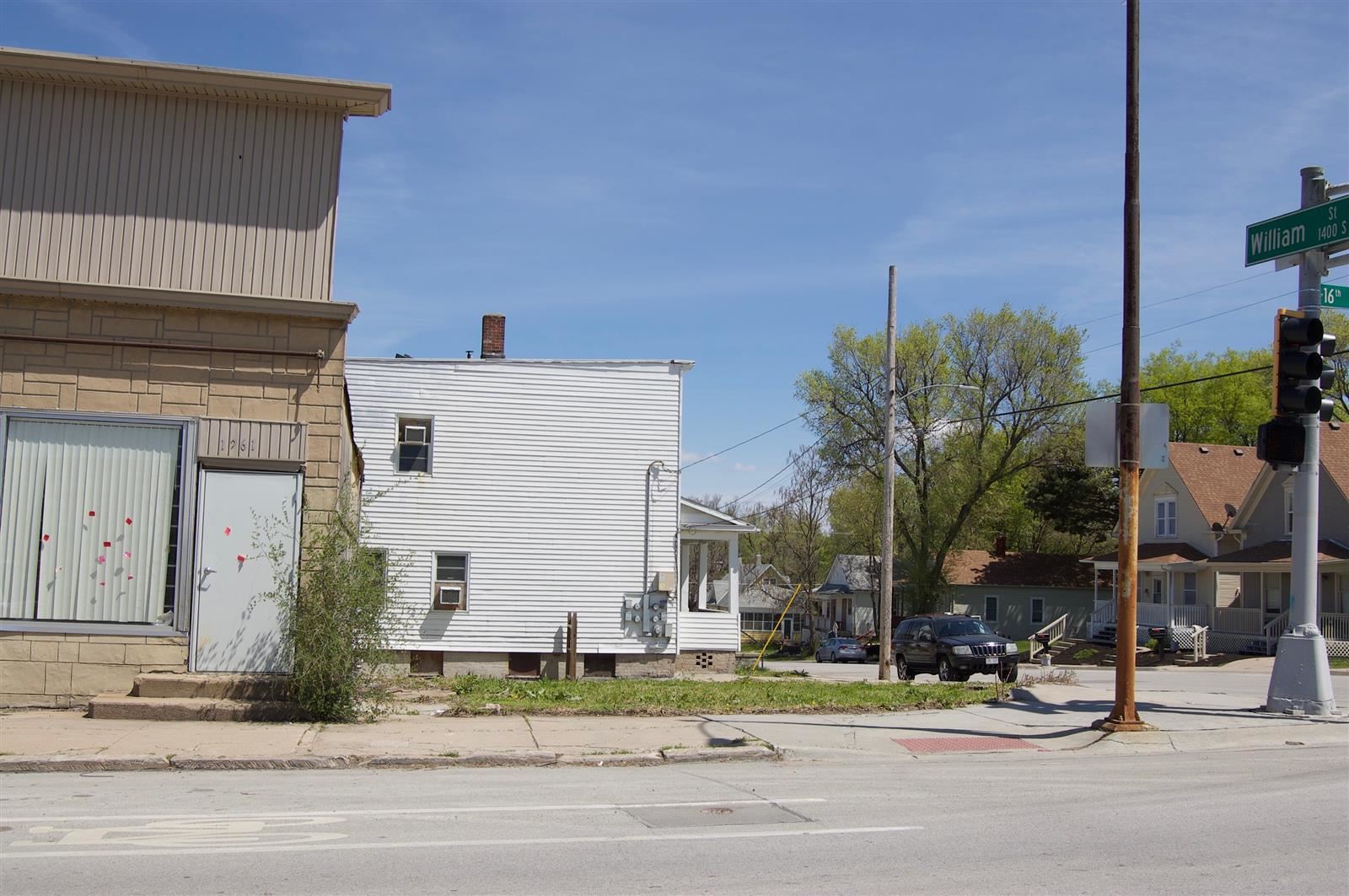 Modern image of the intersection of 16th and William Streets